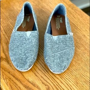 Women’s TOMS
